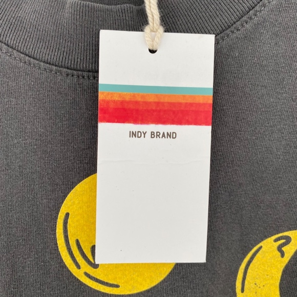 Indy Brand Clothing Vintage Black Sun and Moon Cotton Short Sleeve Tee Shirt NWT - Picture 4 of 5